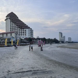 Media 'Hua Hin' i album 'Hua Hin 2026'